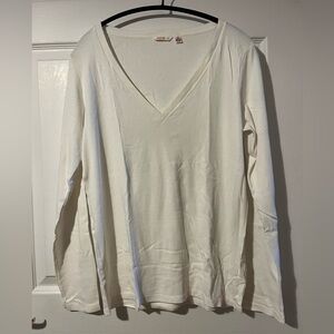 Uniqlo NWOT long sleeve, 100% cotton, white v-neck t-shirt